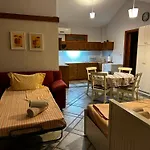 Nyaraló Apija