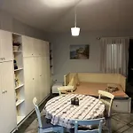 Apija Nyaraló